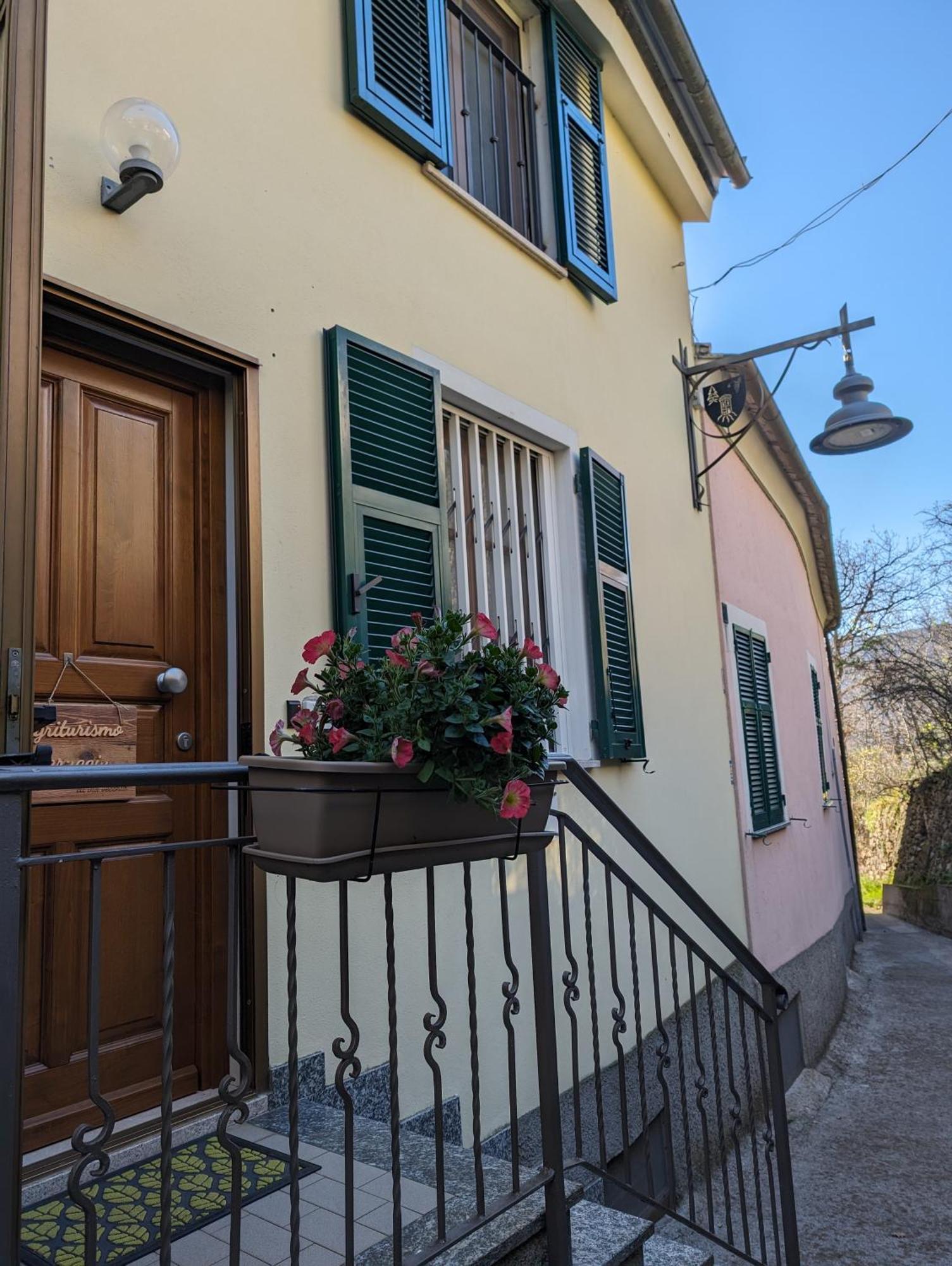 Agriturismo Caruggiu Di Via Vecchia Orco Feglino Esterno foto
